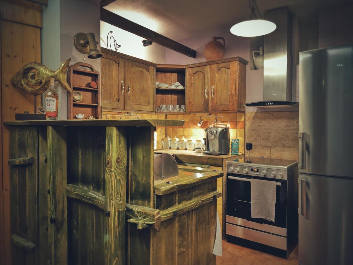 Тhe Bohemian Lodge-Entire House With Sauna 大特尔诺沃 外观 照片